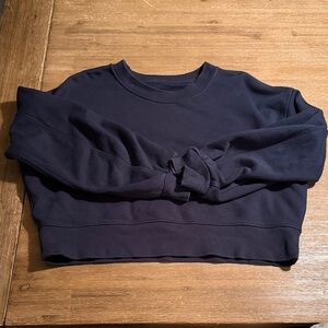 Lululemon Athletica Dark Blue Cropped crewneck